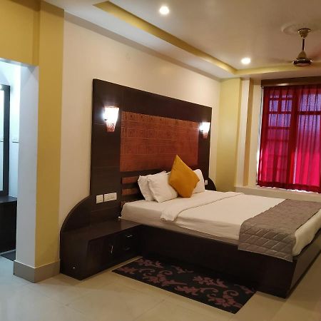 Hotel Sc Continental Itānagar Εξωτερικό φωτογραφία