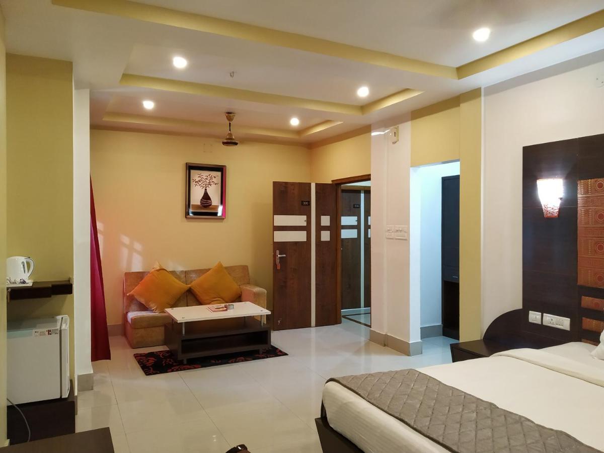 Hotel Sc Continental Itānagar Εξωτερικό φωτογραφία