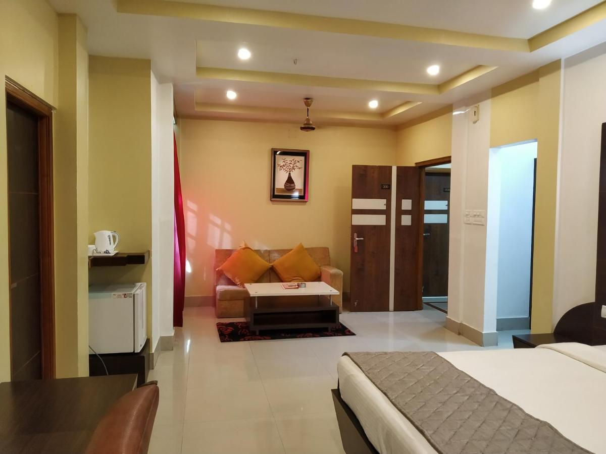 Hotel Sc Continental Itānagar Εξωτερικό φωτογραφία