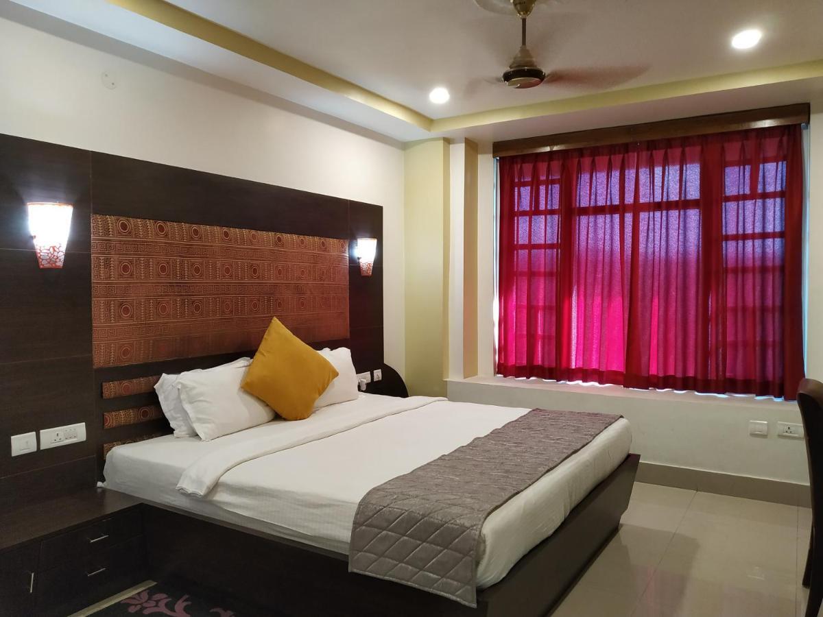 Hotel Sc Continental Itānagar Εξωτερικό φωτογραφία