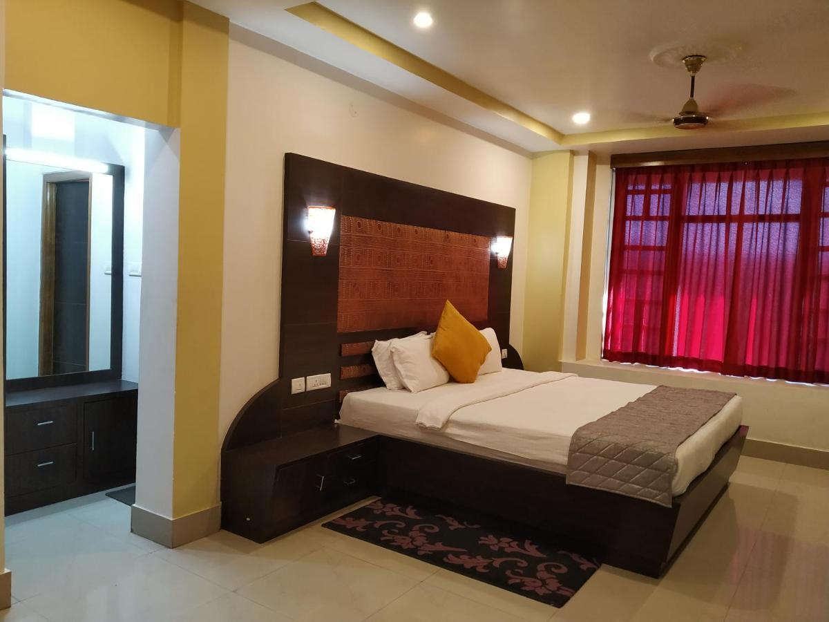 Hotel Sc Continental Itānagar Εξωτερικό φωτογραφία