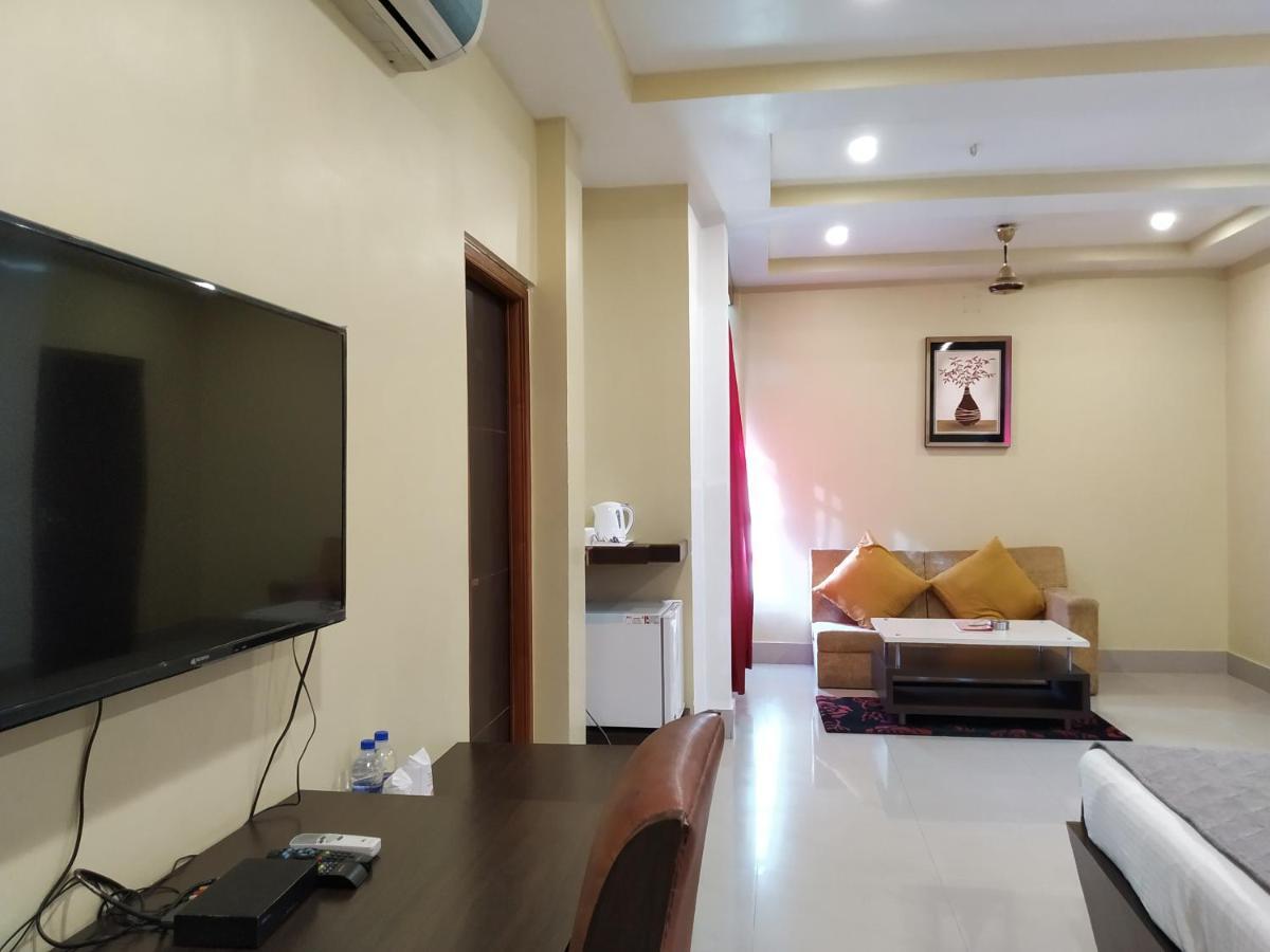 Hotel Sc Continental Itānagar Εξωτερικό φωτογραφία