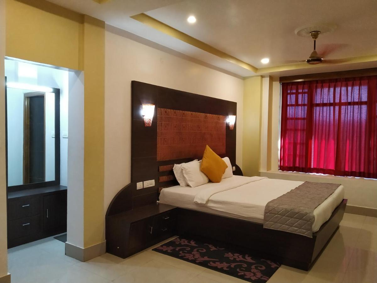 Hotel Sc Continental Itānagar Εξωτερικό φωτογραφία