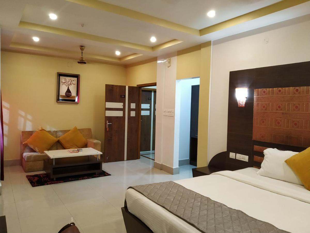 Hotel Sc Continental Itānagar Εξωτερικό φωτογραφία
